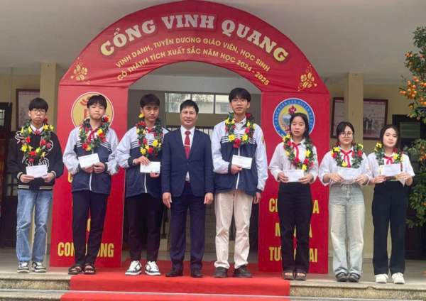 NHỮNG BÔNG HOA ĐÃ NỞ ĐẦU XUÂN MỚI!