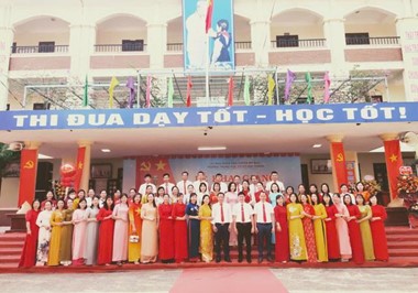 THẦY VÀ TRÒ TRƯỜNG THCS HỢP THANH RỘN RÀNG, TƯNG BỪNG ĐÓN CHÀO NĂM HỌC MỚI – NĂM HỌC 2024 – 2025